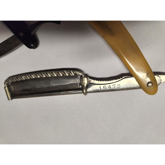 2 Vintage Razors Curley's Ideal Safety Razor & Marshall-Wells Zenith Gunmetal - Picture 4 of 6